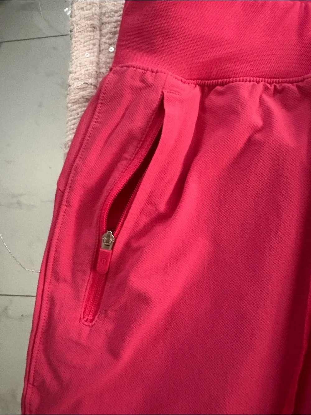 lululemon athletica lightweight athletic